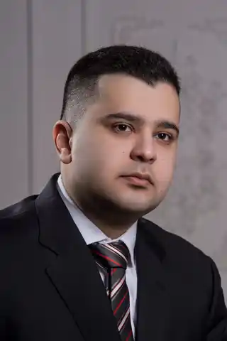 Андрей Волков
